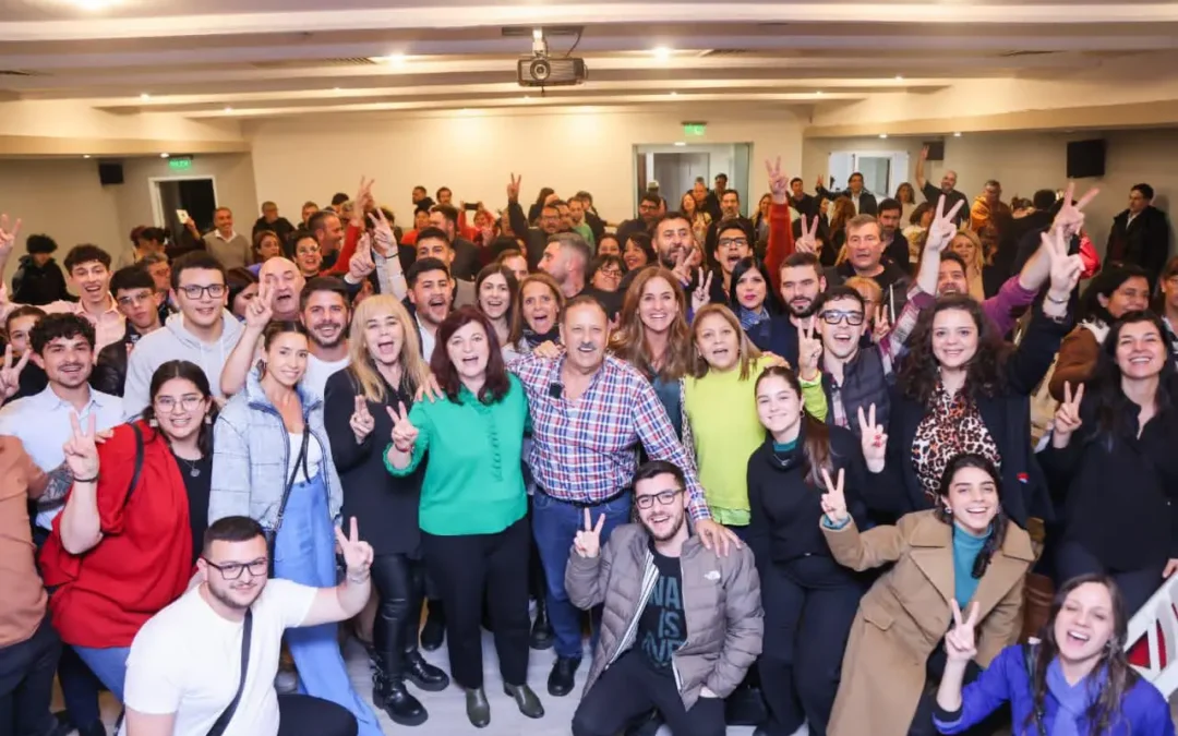 ‘’EL TURCO’’ YAMIL DORA, CON VICTORIA TOLOSA PAZ Y RICARDO QUINTELA.