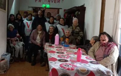 “Camino a la Victoria Campana” realizó valiosa actividad solidaria en un hogar de abuelas